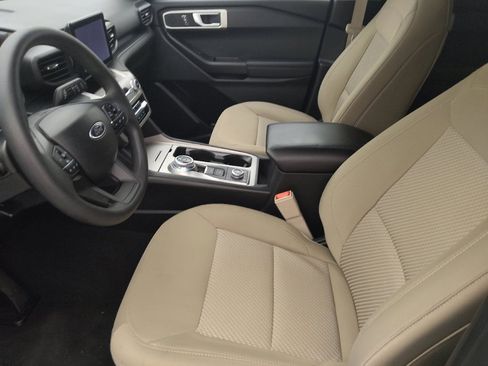 Used 2023 Ford Explorer 4WD image 17