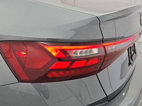 Certified 2025 Volkswagen Jetta Sport image 33