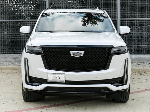 Used 2021 Cadillac Escalade ESV Sport w/ Driver Assist Tech Package image 6