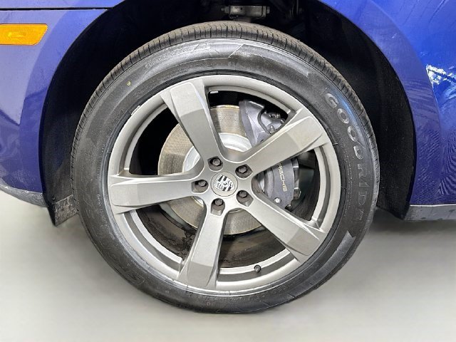 Used 2023 Porsche Macan AWD/4WD image 36