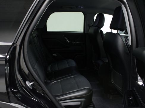 Used 2022 Lincoln Corsair Reserve w/ Elements Package image 15