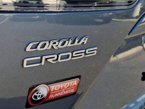 Certified 2024 Toyota Corolla Cross XLE w/ Convenience Package FWD image 31