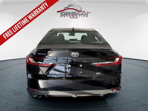 Used 2025 Toyota Camry SE FWD image 19