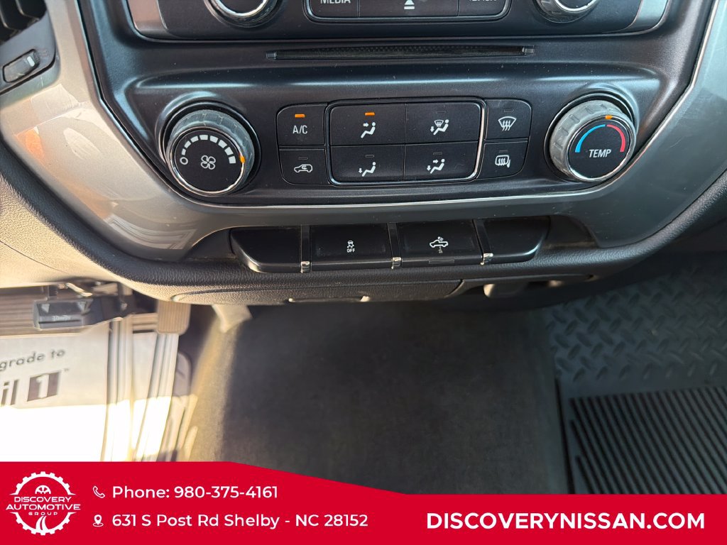 Used 2015 Chevrolet Silverado 2500 LT AWD/4WD image 17