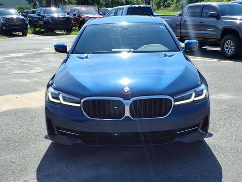 Used 2022 BMW 530i xDrive w/ Convenience Package AWD/4WD image 2