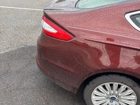 Used 2015 Ford Fusion SE w/ Equipment Group 502A FWD image 15