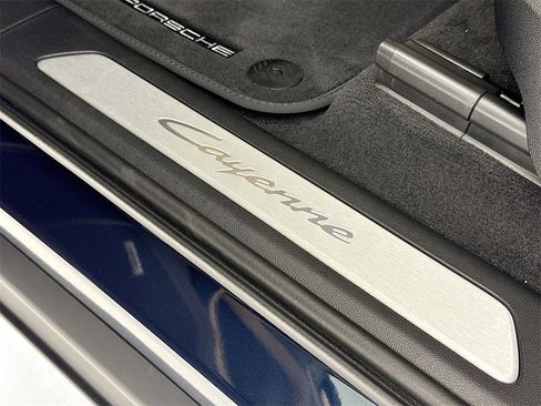 New 2026 Porsche Cayenne E-Hybrid image 13