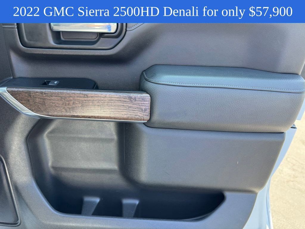 Used 2022 GMC Sierra 2500 Denali w/ Denali Ultimate Package AWD/4WD image 12