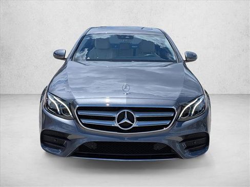 Used 2018 Mercedes-Benz E 300 image 2