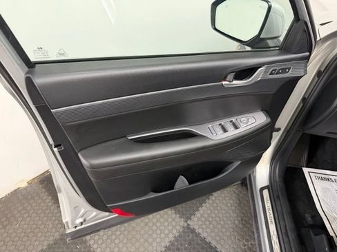 Used 2024 Hyundai Palisade Limited AWD/4WD image 19