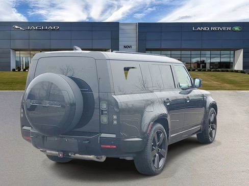 New 2026 Land Rover Defender 130 X-Dynamic SE AWD/4WD image 3