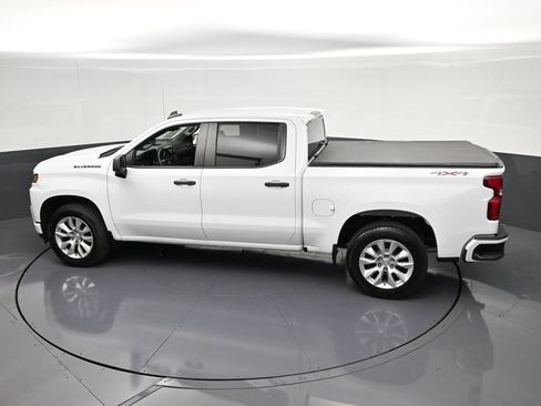 Used 2020 Chevrolet Silverado 1500 Custom w/ Custom Value Package AWD/4WD image 23