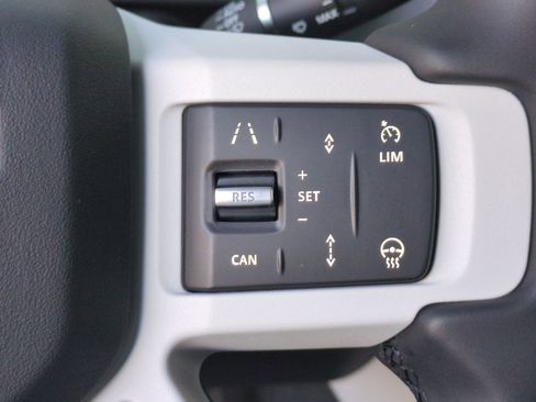 Used 2025 Land Rover Defender 110 S AWD/4WD image 17