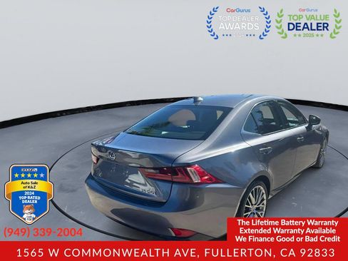 Used 2014 Lexus IS 250 w/ Navigation Package RWD image 3