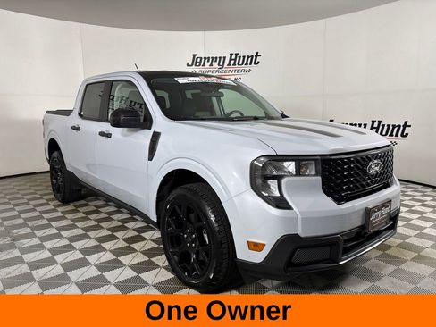 Used 2025 Ford Maverick XLT w/ Black Appearance Package AWD/4WD image 4