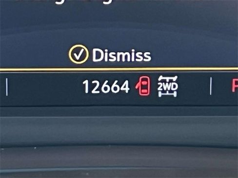 Used 2024 Cadillac XT6 Luxury w/ LPO, Floor Liner Package image 30