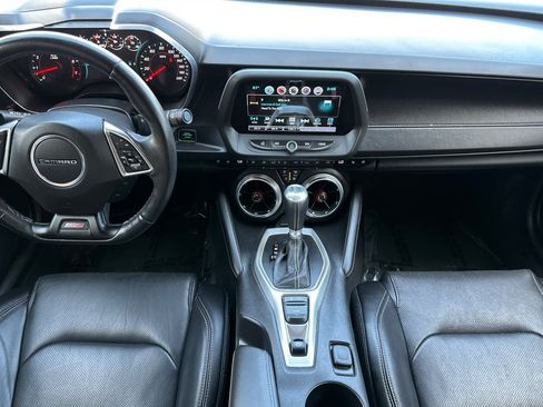 Used 2016 Chevrolet Camaro SS RWD image 15