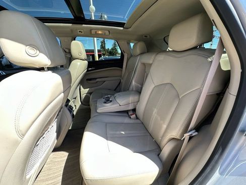 Used 2012 Cadillac SRX Luxury FWD image 14
