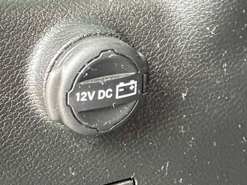 Used 2023 Jeep Wrangler Unlimited w/ Convenience Group image 14