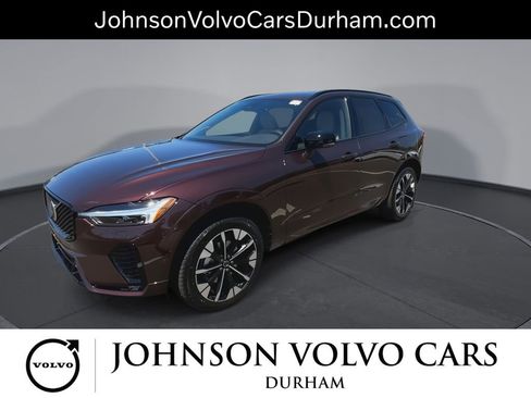 Used 2026 Volvo XC60 B5 Plus w/ Climate Package AWD/4WD image 4