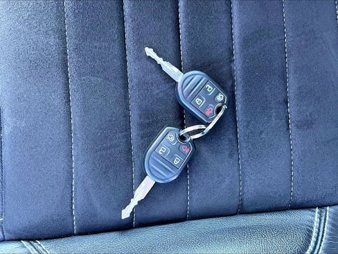 Used 2014 Ford Mustang GT Premium w/ Electronics Package RWD image 31