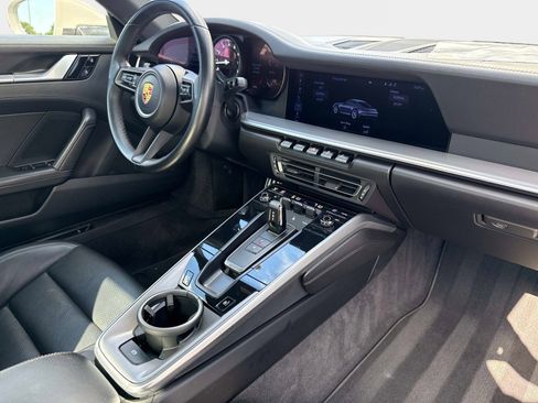 Used 2021 Porsche 911 Carrera 4S image 26