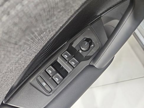 New 2026 Volkswagen Tiguan S AWD/4WD image 11