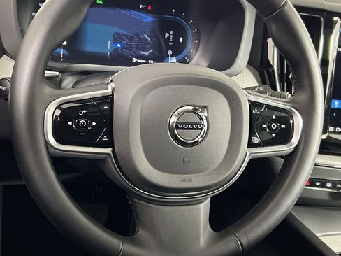 Certified 2025 Volvo XC60 B5 Plus image 13