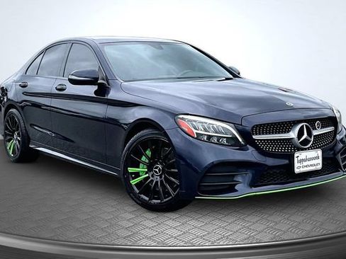 Used 2019 Mercedes-Benz C 300 4MATIC Sedan image 3
