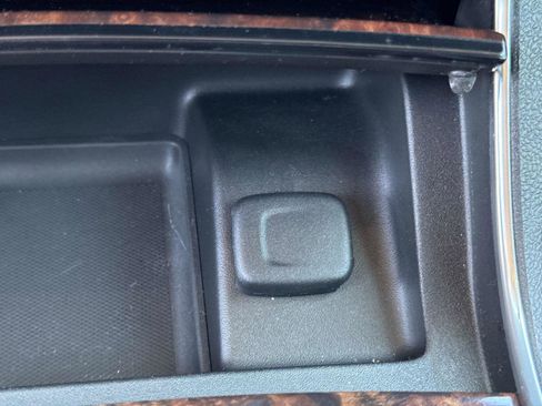 Used 2014 Chevrolet Impala LTZ FWD image 24