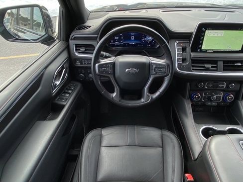 Used 2022 Chevrolet Suburban RST w/ Luxury Package image 28