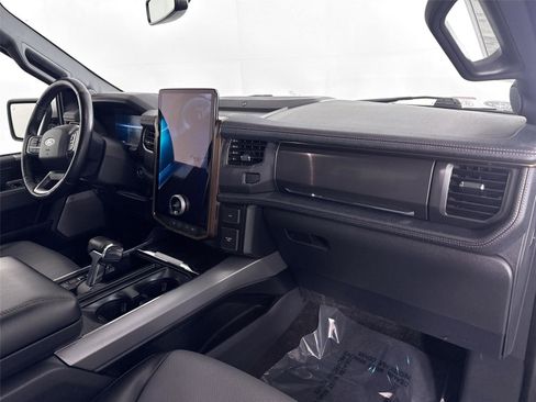 Used 2022 Ford F150 Lightning Lariat image 50