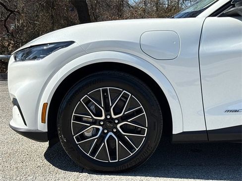 New 2026 Ford Mustang Mach-E Premium image 5