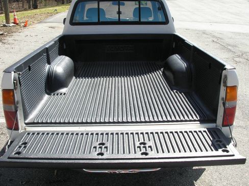 Used 1995 Toyota Tacoma 2WD Xtracab image 5