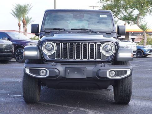 Used 2024 Jeep Wrangler Sahara image 5