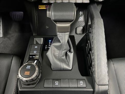 New 2026 Toyota 4Runner Limited AWD/4WD image 24