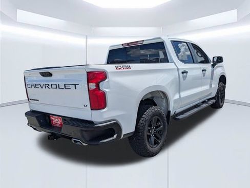 Used 2026 Chevrolet Silverado 1500 LT Trail Boss w/ Convenience Package II AWD/4WD image 4