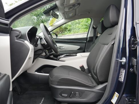 Used 2024 Hyundai Tucson Blue AWD/4WD image 12