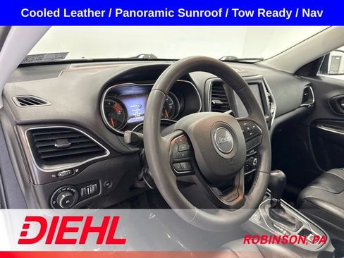 Used 2022 Jeep Cherokee Trailhawk w/ Sun, Sound & Nav Group AWD/4WD image 23