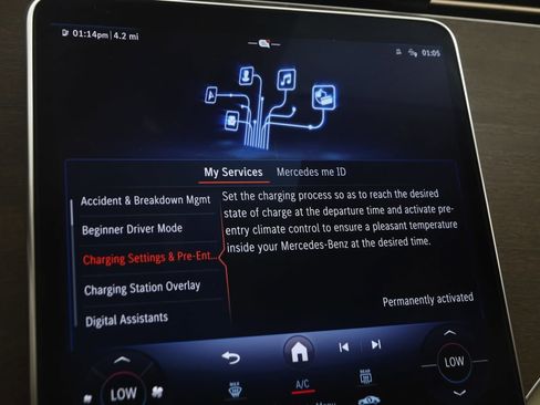 Used 2022 Mercedes-Benz EQS 450+ Sedan image 37