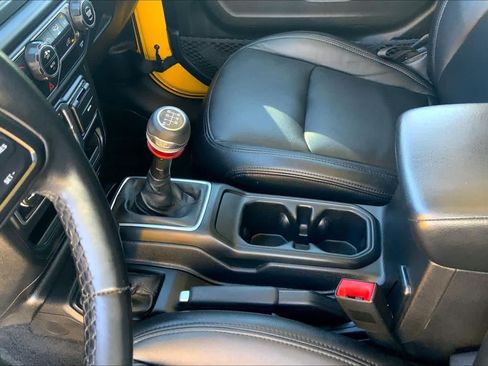Used 2020 Jeep Wrangler Unlimited Sport S AWD/4WD image 17
