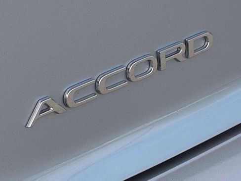 Used 2025 Honda Accord EX-L image 13