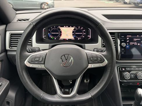 Used 2023 Volkswagen Atlas Cross Sport SEL R-Line AWD/4WD image 17