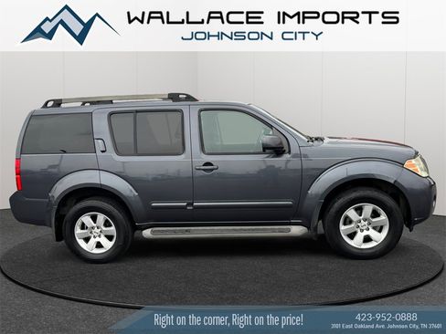 Used 2011 Nissan Pathfinder SV w/ Protection Pkg image 6