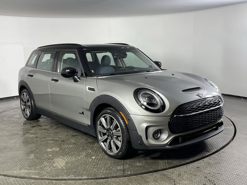 Used 2023 MINI Cooper Clubman S image 3