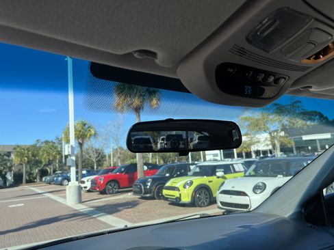 Used 2009 Toyota Sienna LE image 25