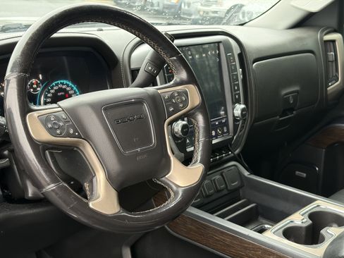 Used 2018 GMC Sierra 1500 Denali w/ Denali Ultimate Package image 21