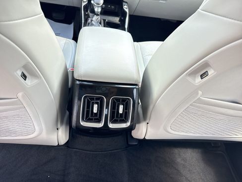 Used 2022 Kia Sorento SX FWD image 18