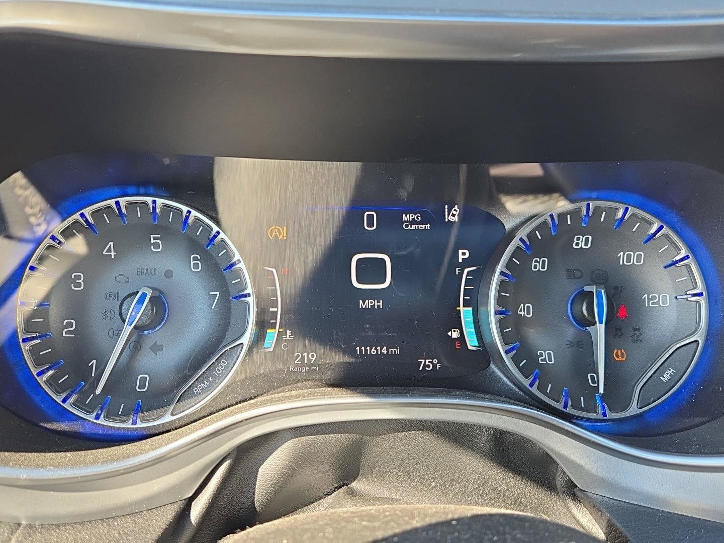 Used 2020 Chrysler Pacifica Limited w/ Advanced Safetytec Group FWD image 19