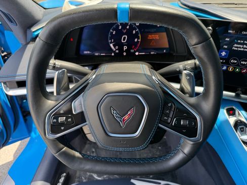 Used 2021 Chevrolet Corvette Stingray Premium Cpe w/ Z51 Performance Package RWD image 13